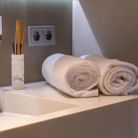 Apartment Core City- Luxury Brands Street *