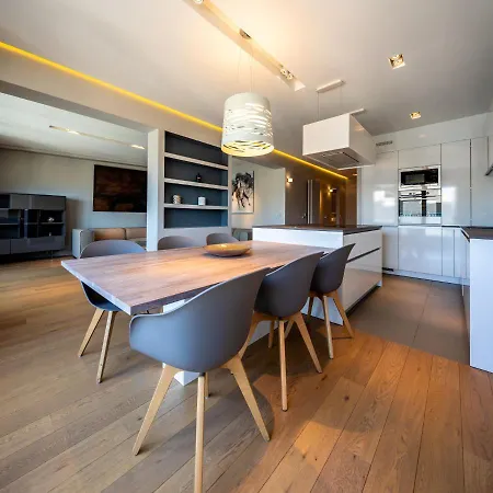 Core City- Luxury Brands Street *