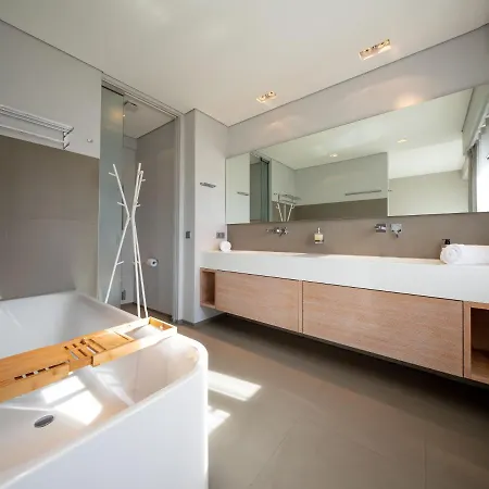 Core City- Luxury Brands Street